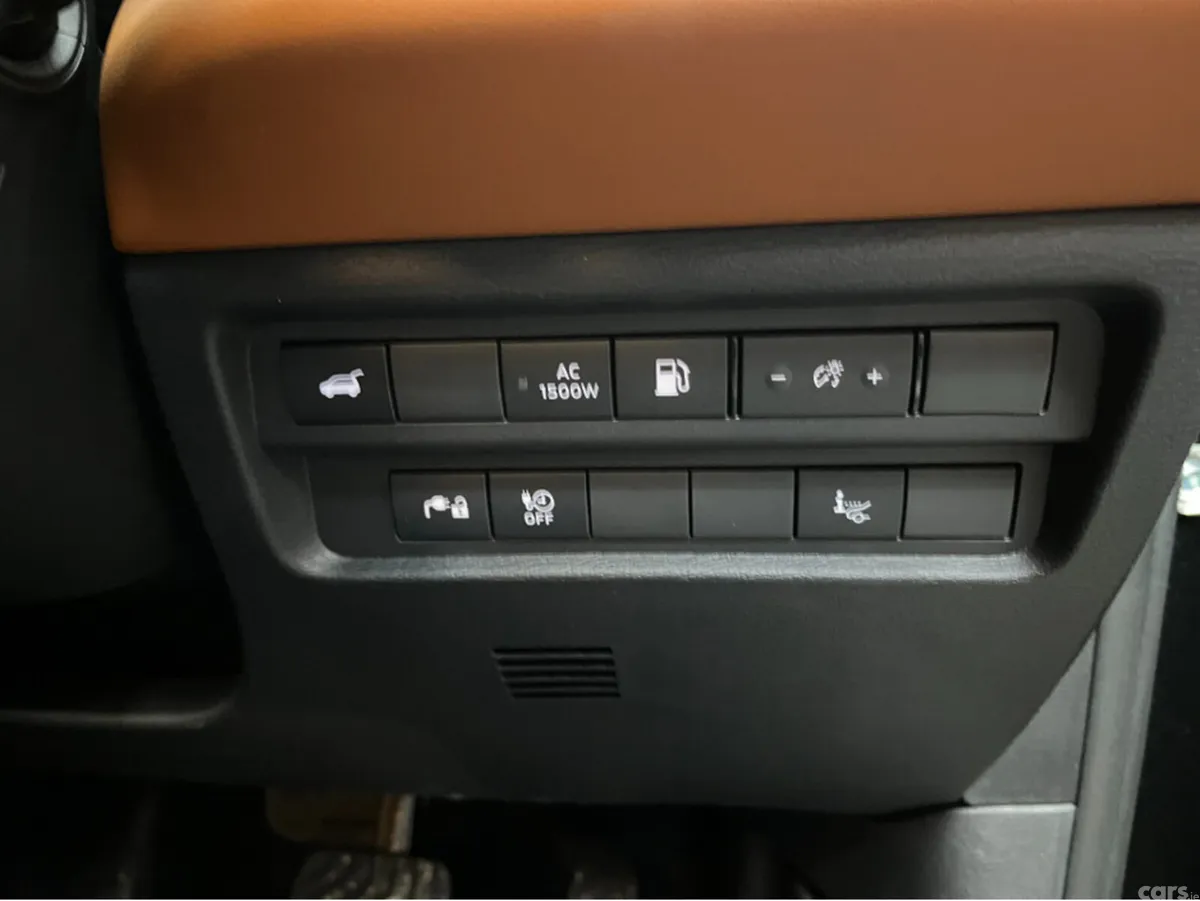 Mitsubishi Outlander SUV, Petrol Plug-in Hybrid, 2024, Black