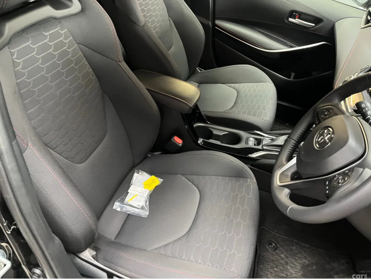 Toyota Corolla Hatchback, Petrol Hybrid, 2025, Black