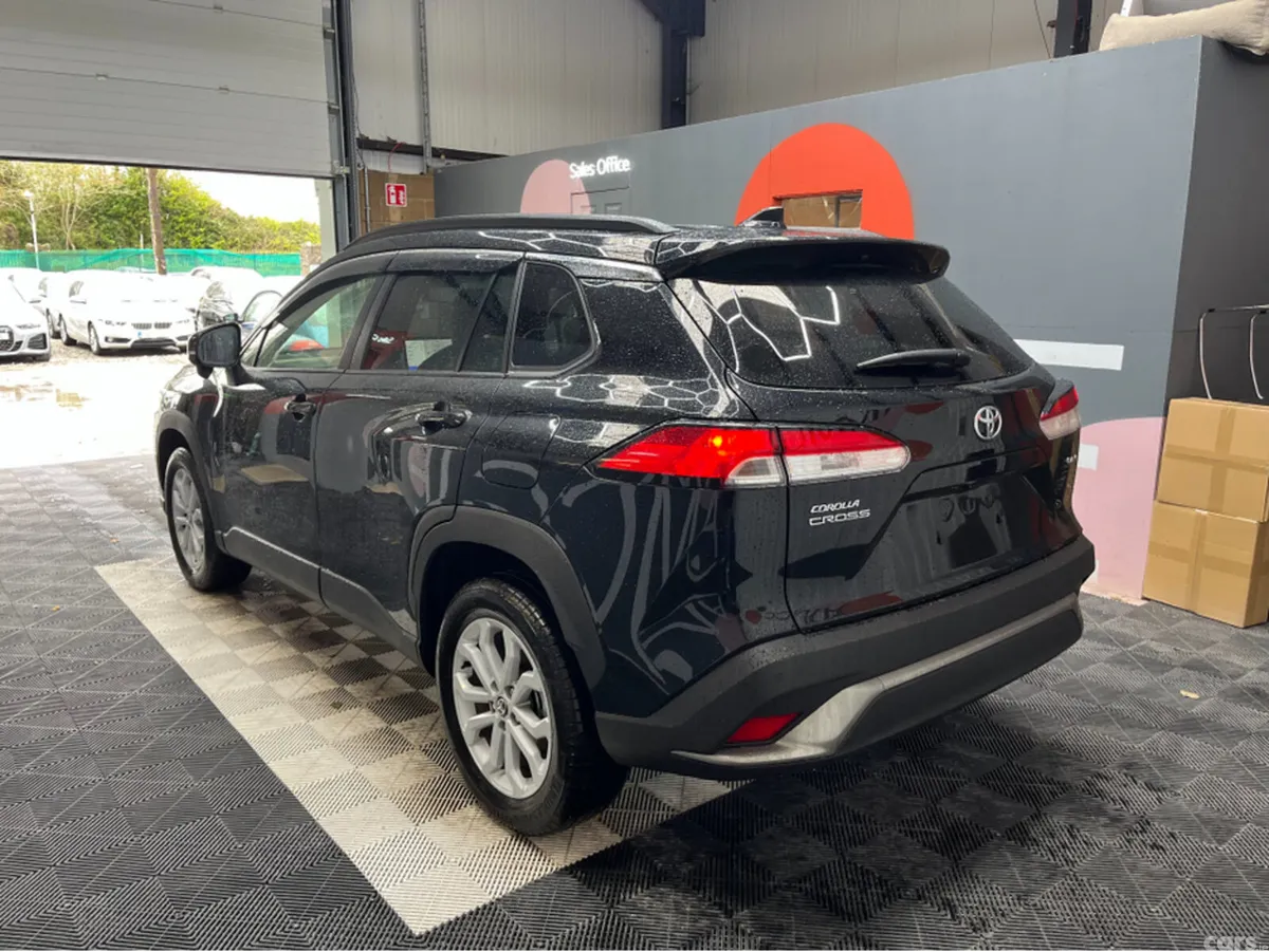 Toyota Corolla Cross SUV, Petrol Hybrid, 2024, Black
