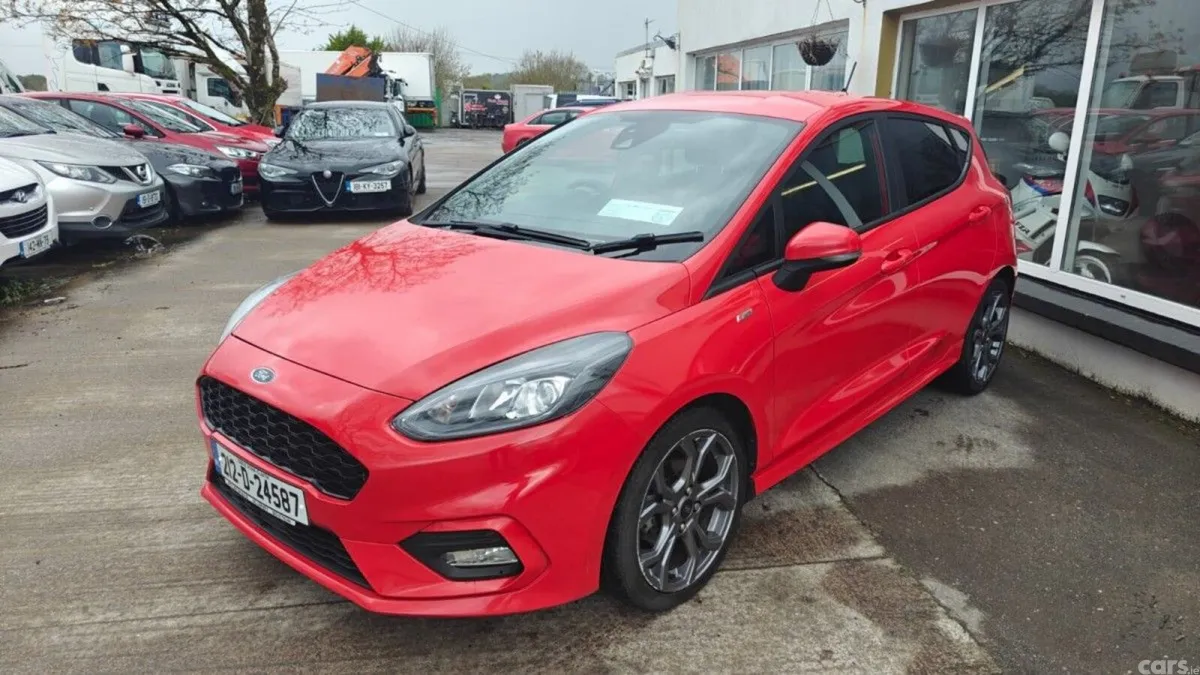 Ford Fiesta Hatchback, Petrol, 2021, Red
