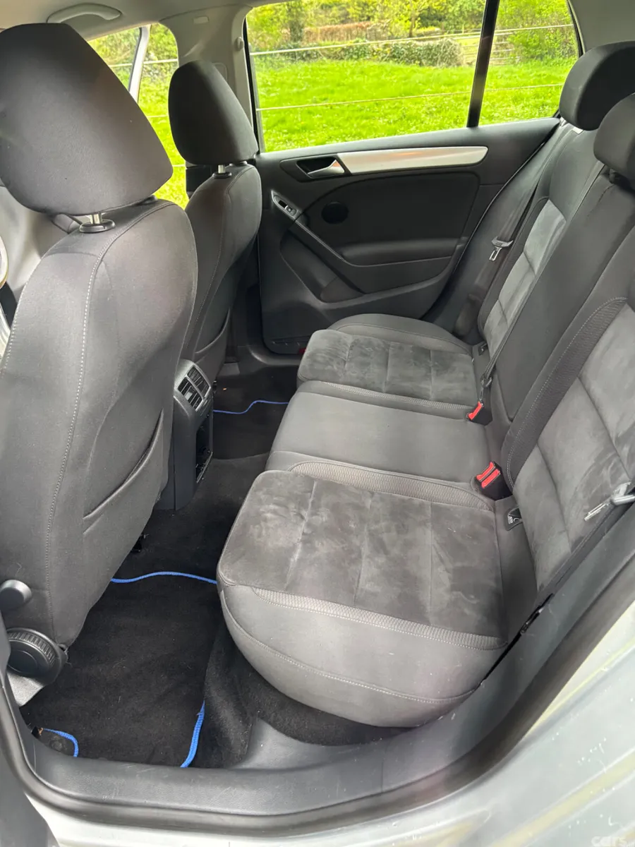 Volkswagen Golf Hatchback, Diesel, 2010, Silver