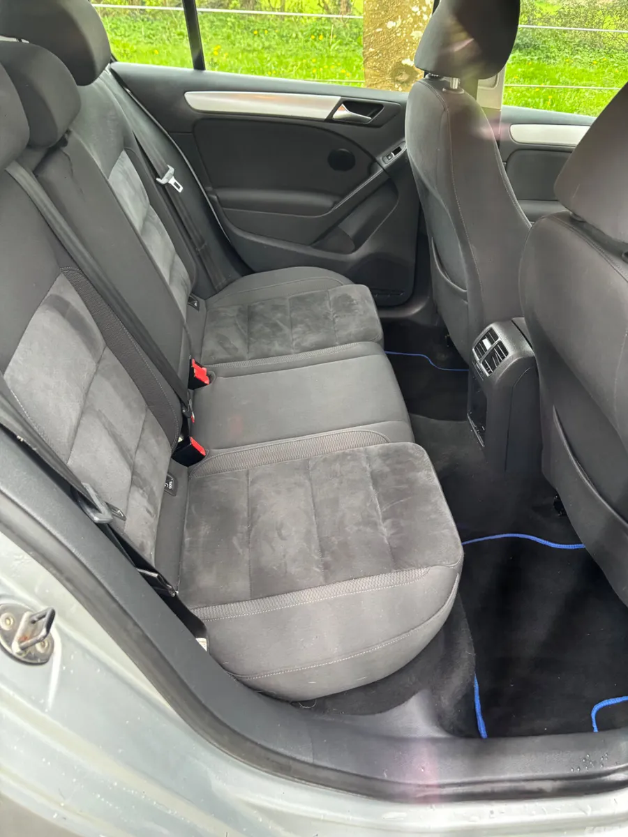 Volkswagen Golf Hatchback, Diesel, 2010, Silver