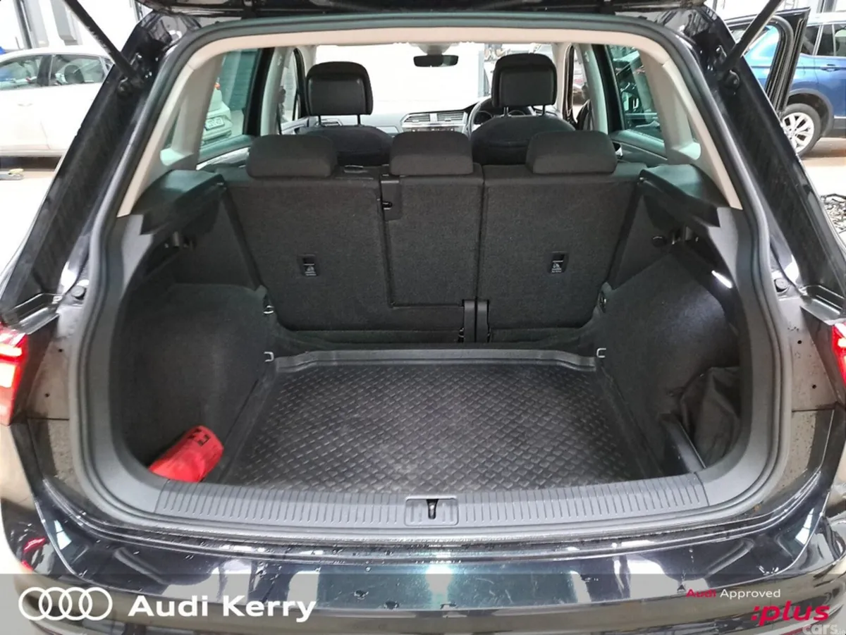 Volkswagen Tiguan SUV, Diesel, 2022, Black