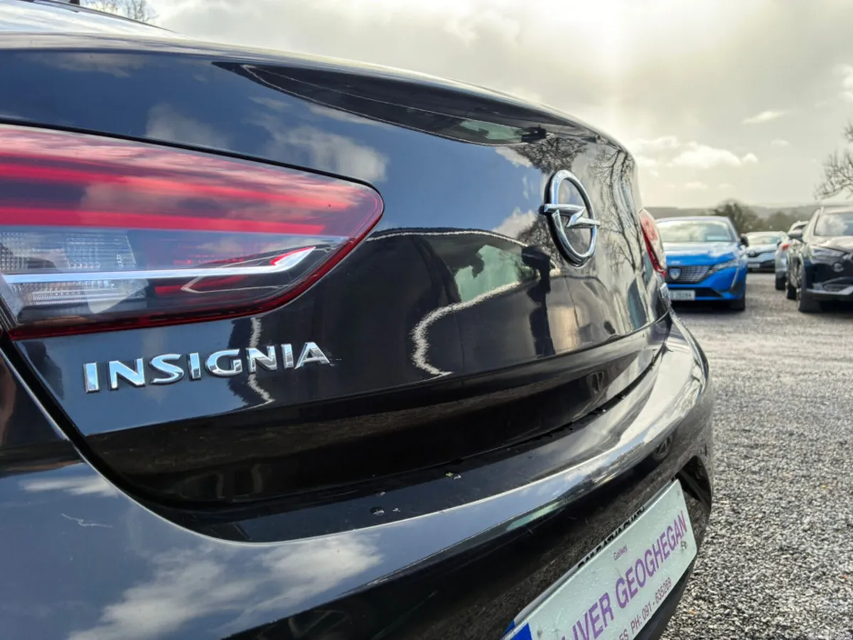 Opel Insignia Hatchback, Diesel, 2018, Black