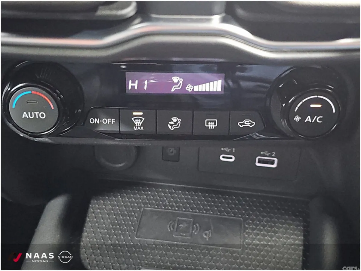 Nissan Juke MPV, Petrol, 2025, Blue