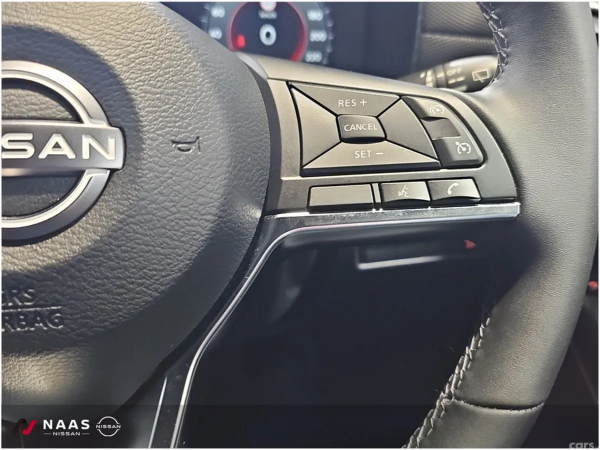 Nissan Juke MPV, Petrol, 2025, Blue