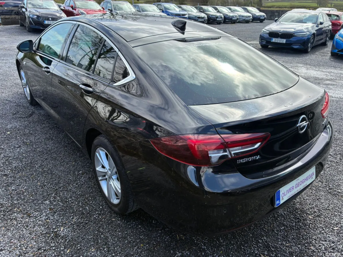 Opel Insignia Hatchback, Diesel, 2018, Black