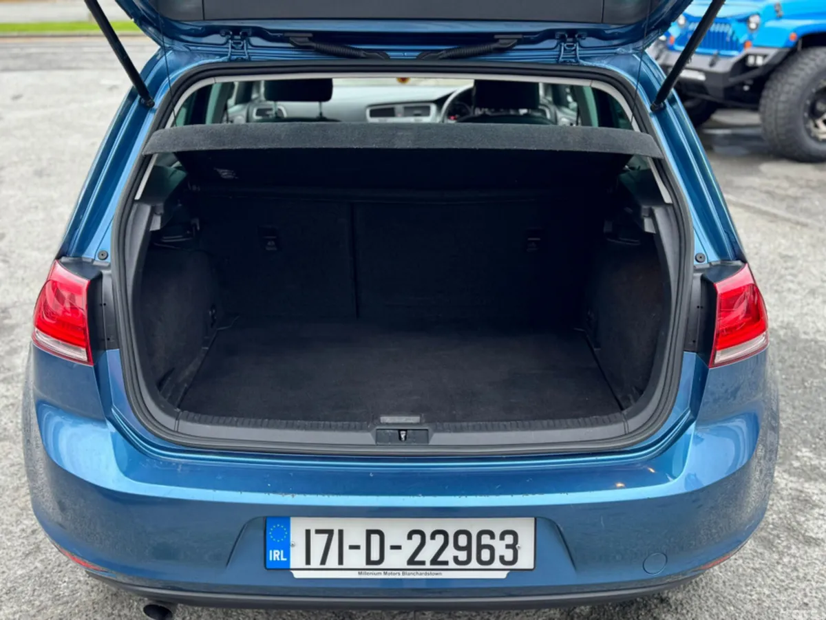 Volkswagen Golf Hatchback, Diesel, 2017, Blue