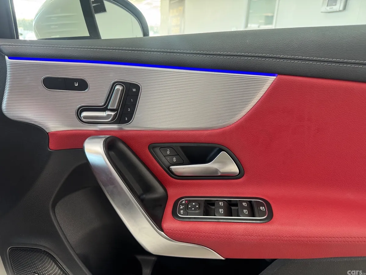 Mercedes-Benz A-Class Hatchback, Diesel, 2019, White