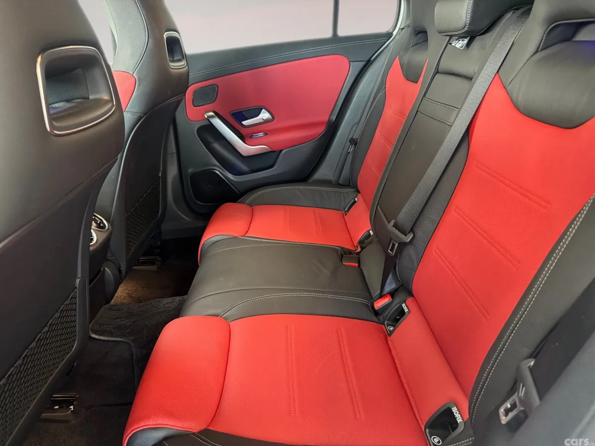 Mercedes-Benz A-Class Hatchback, Diesel, 2019, White