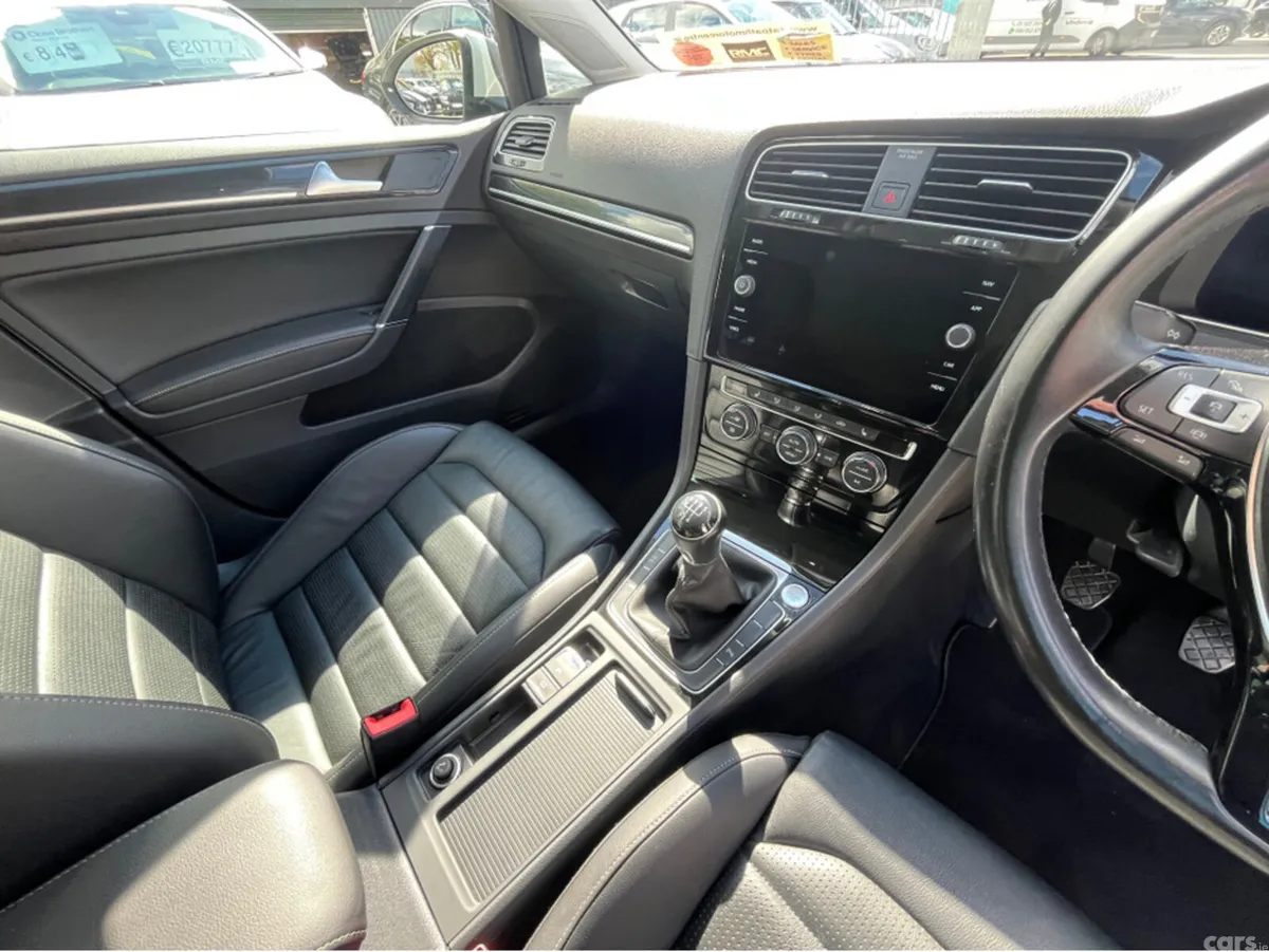 Volkswagen Golf Hatchback, Diesel, 2020, White