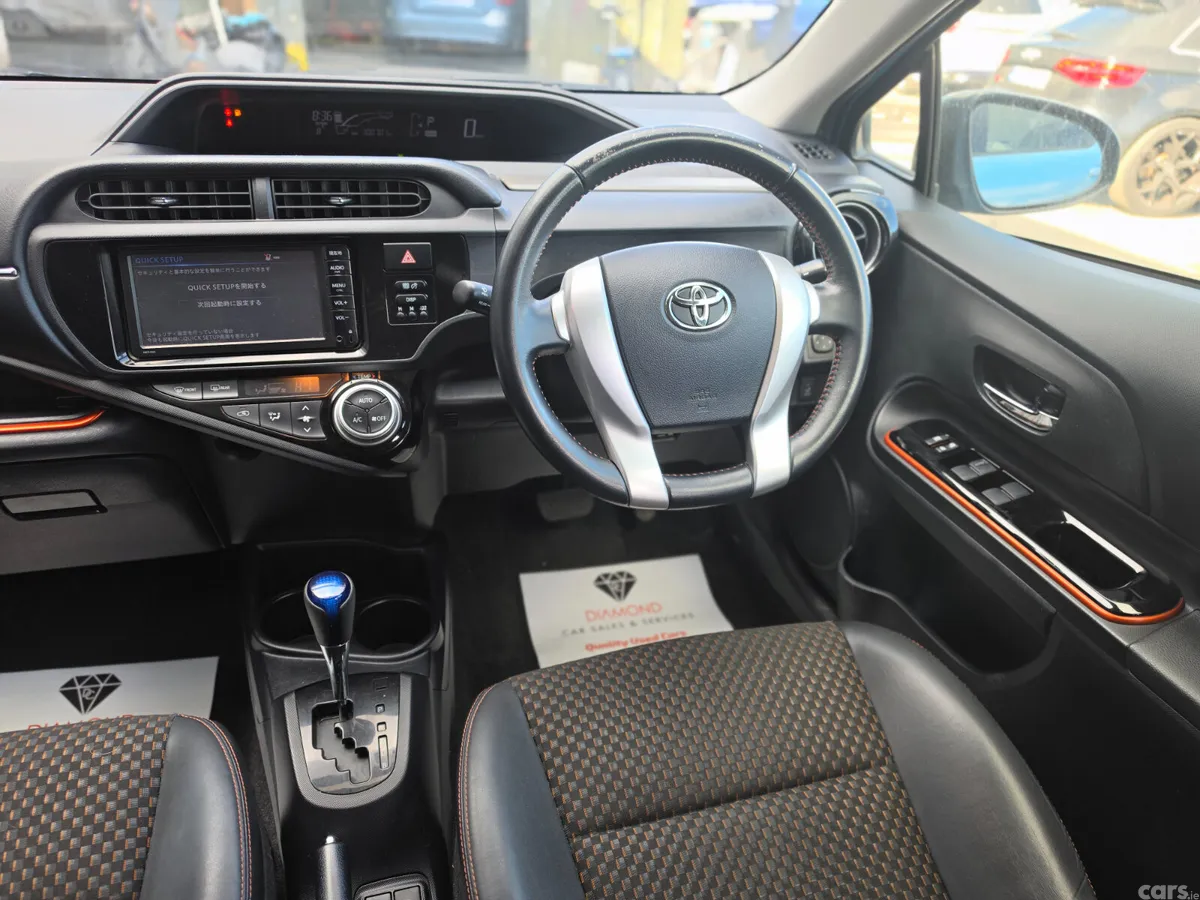 Toyota Aqua Hatchback, Petrol Hybrid, 2015, Blue