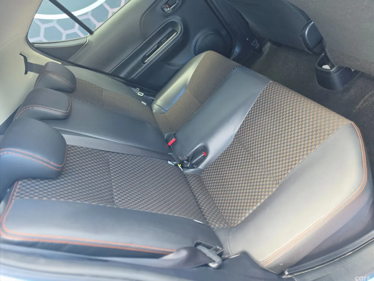 Toyota Aqua Hatchback, Petrol Hybrid, 2015, Blue