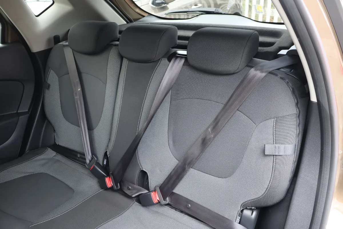 Renault Captur Hatchback, Diesel, 2017, Brown