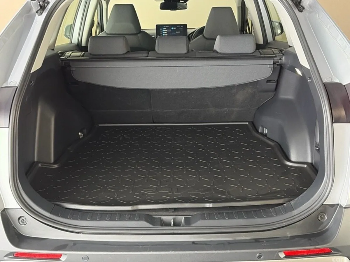 Toyota RAV4 SUV, Petrol Hybrid, 2024, Silver