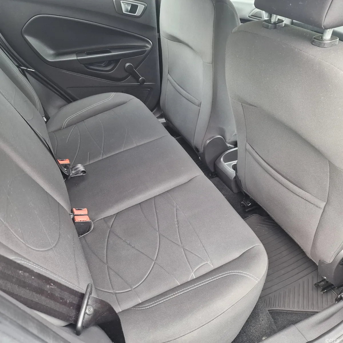 Ford Fiesta Hatchback, Petrol, 2017, Grey