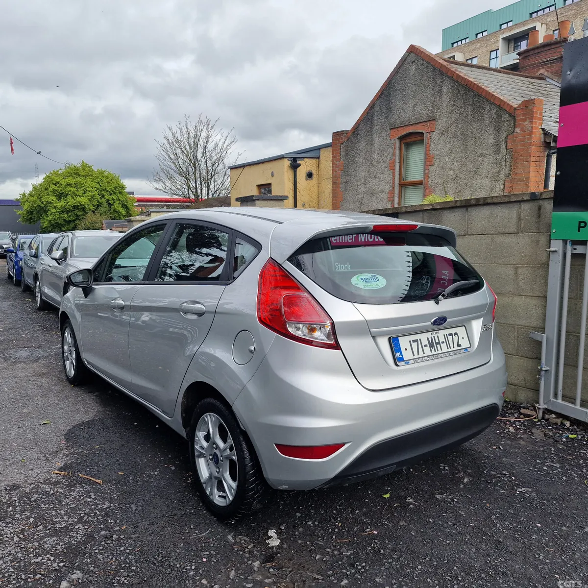 Ford Fiesta Hatchback, Petrol, 2017, Grey