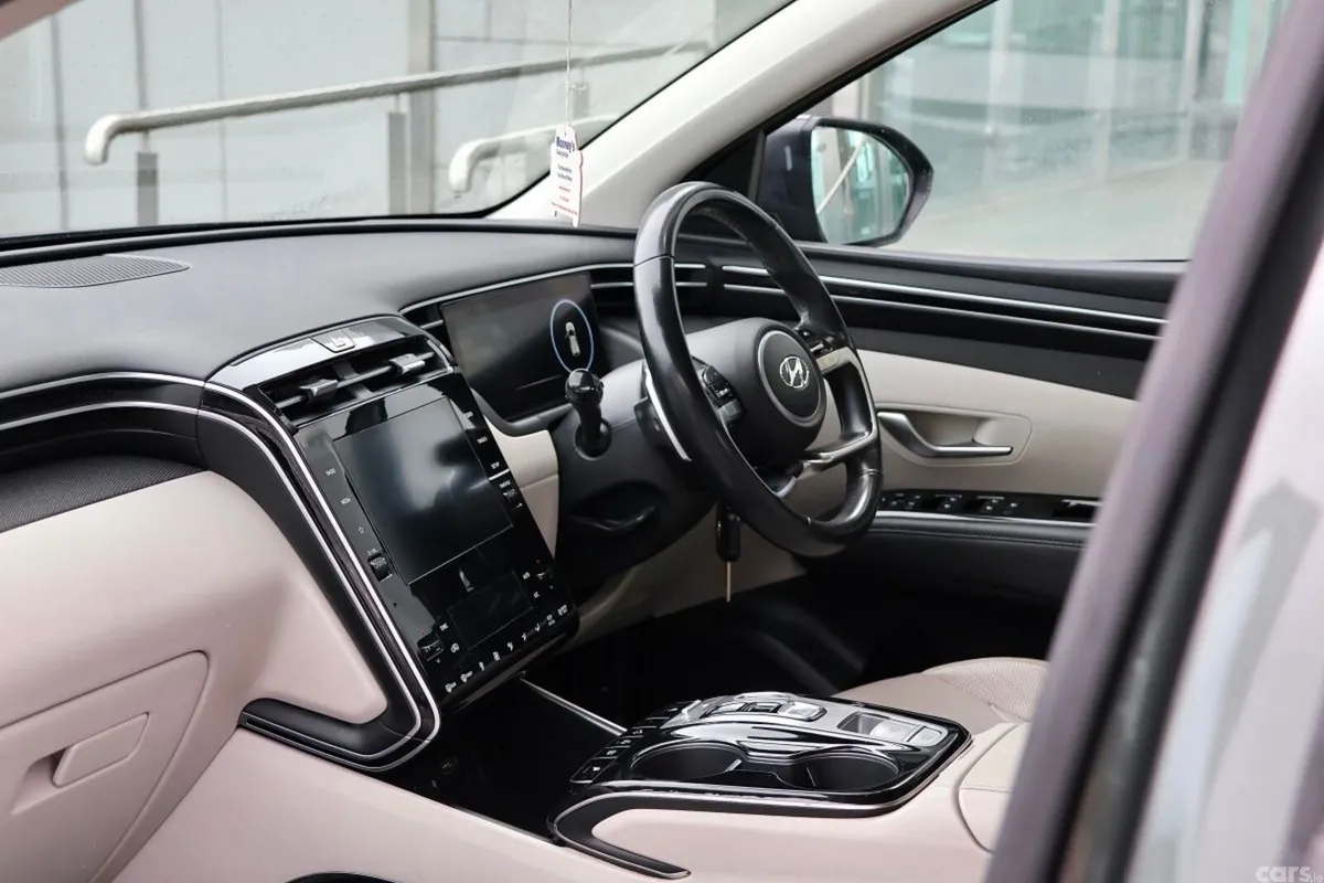 Hyundai Tucson SUV, Petrol Plug-in Hybrid, 2021, Grey