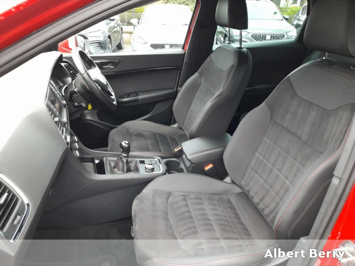 SEAT Ateca Estate, Diesel, 2019, Red