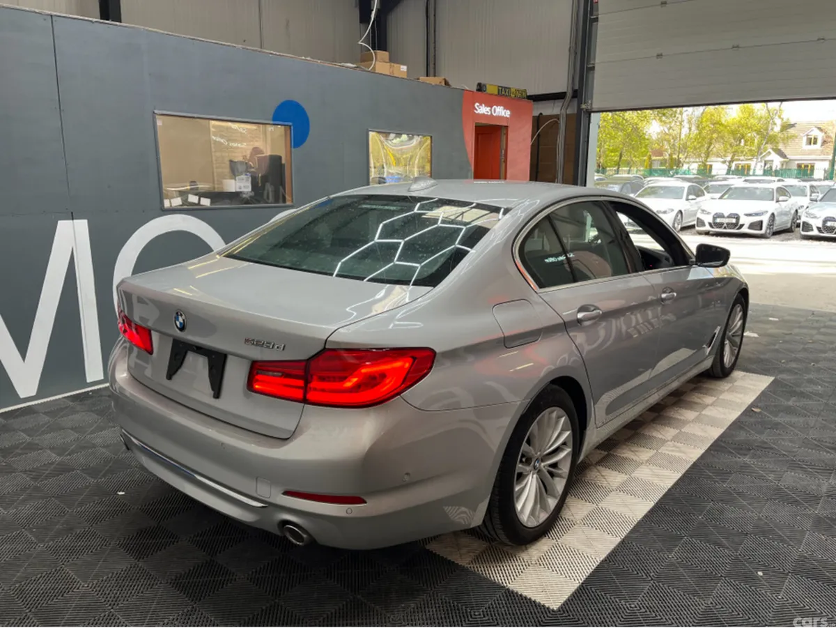 BMW 5-Series Saloon, Diesel, 2019, Silver