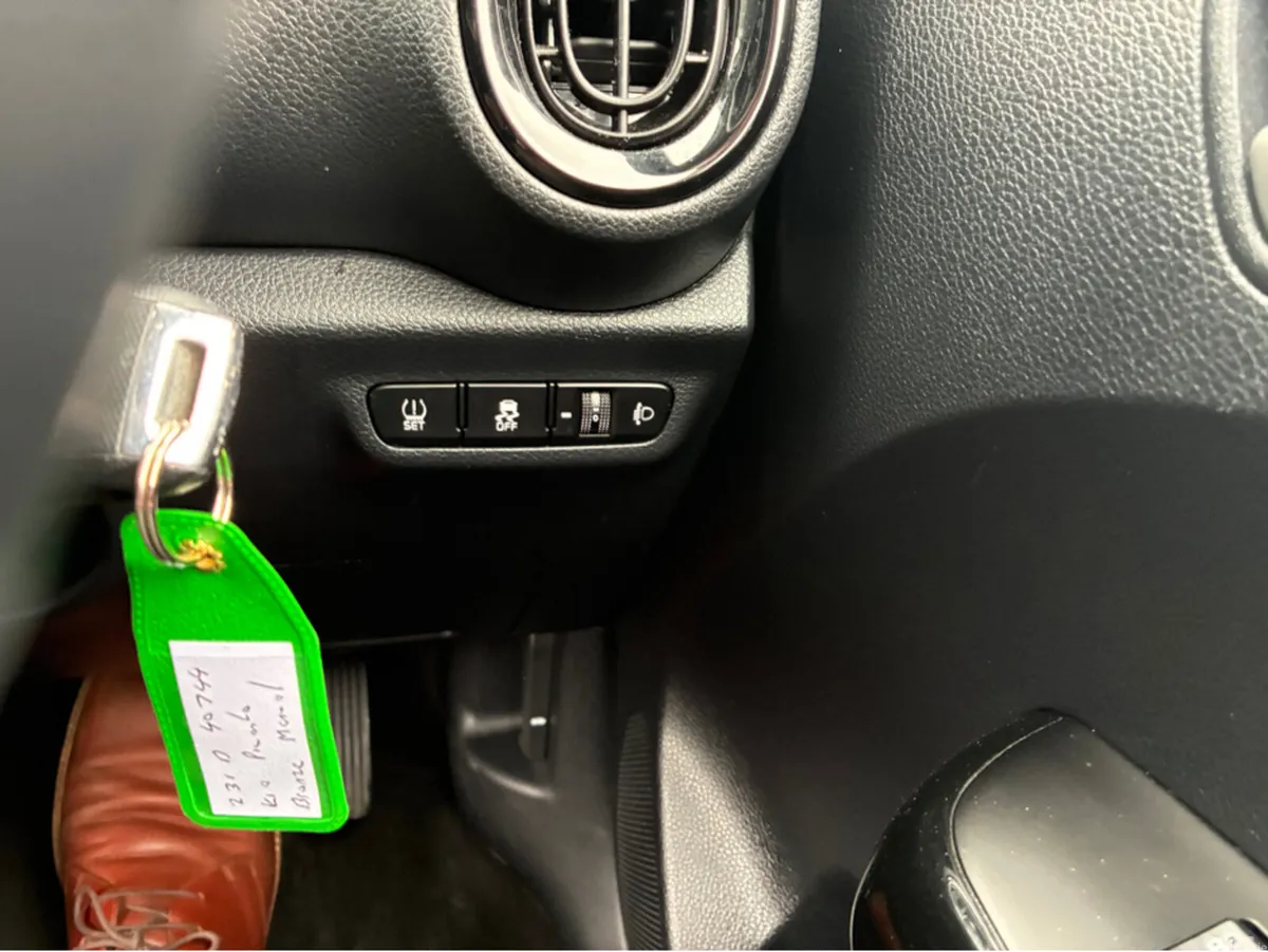 Kia Picanto Hatchback, Petrol, 2023, Yellow