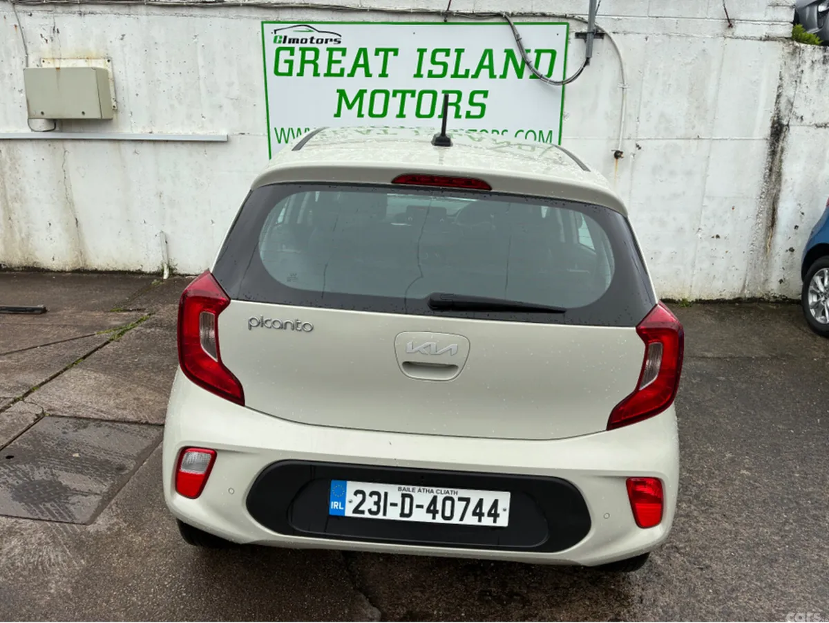 Kia Picanto Hatchback, Petrol, 2023, Yellow