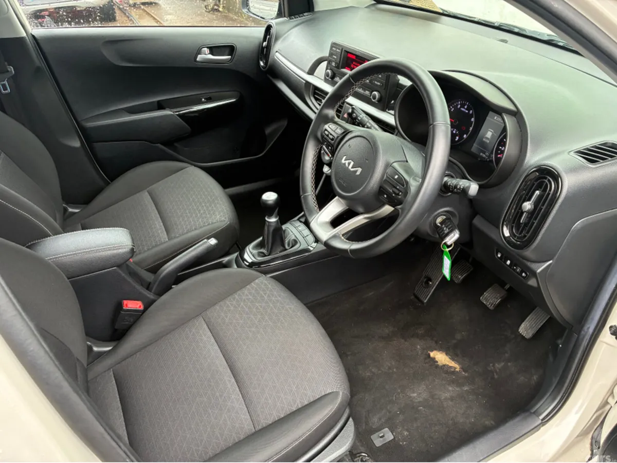 Kia Picanto Hatchback, Petrol, 2023, Yellow