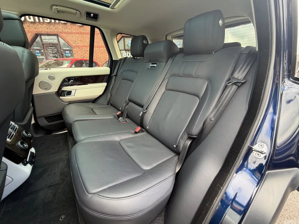 Land Rover Range Rover SUV, Petrol Plug-in Hybrid, 2019, Blue