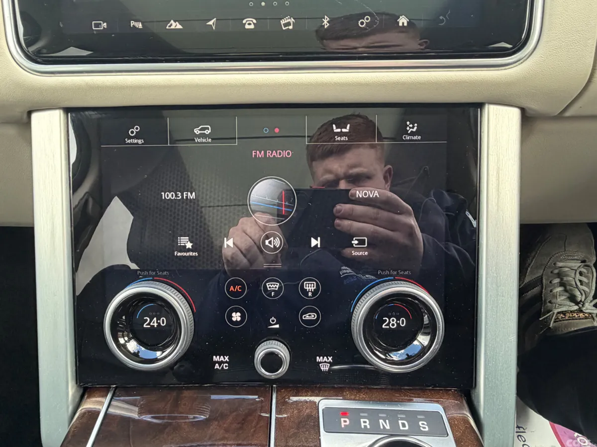 Land Rover Range Rover SUV, Petrol Plug-in Hybrid, 2019, Blue