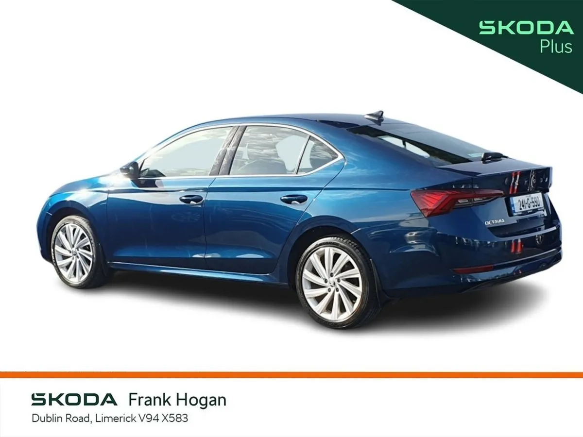 Skoda Octavia Saloon, Diesel, 2024, Blue
