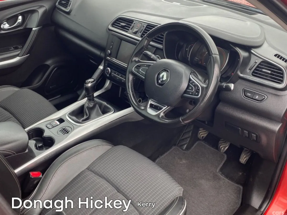 Renault Kadjar SUV, Diesel, 2017, Red