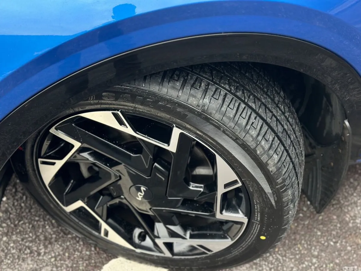 Kia Sportage SUV, Diesel Hybrid, 2025, Blue