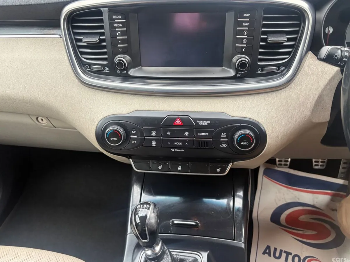 Kia Sorento SUV, Diesel, 2016, Grey
