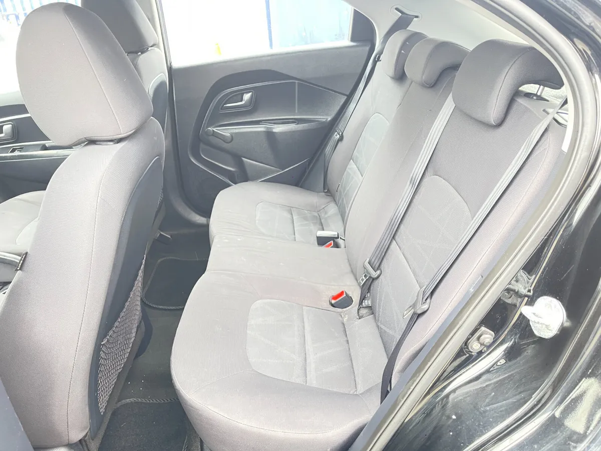 Kia Rio Hatchback, Petrol, 2012, Black