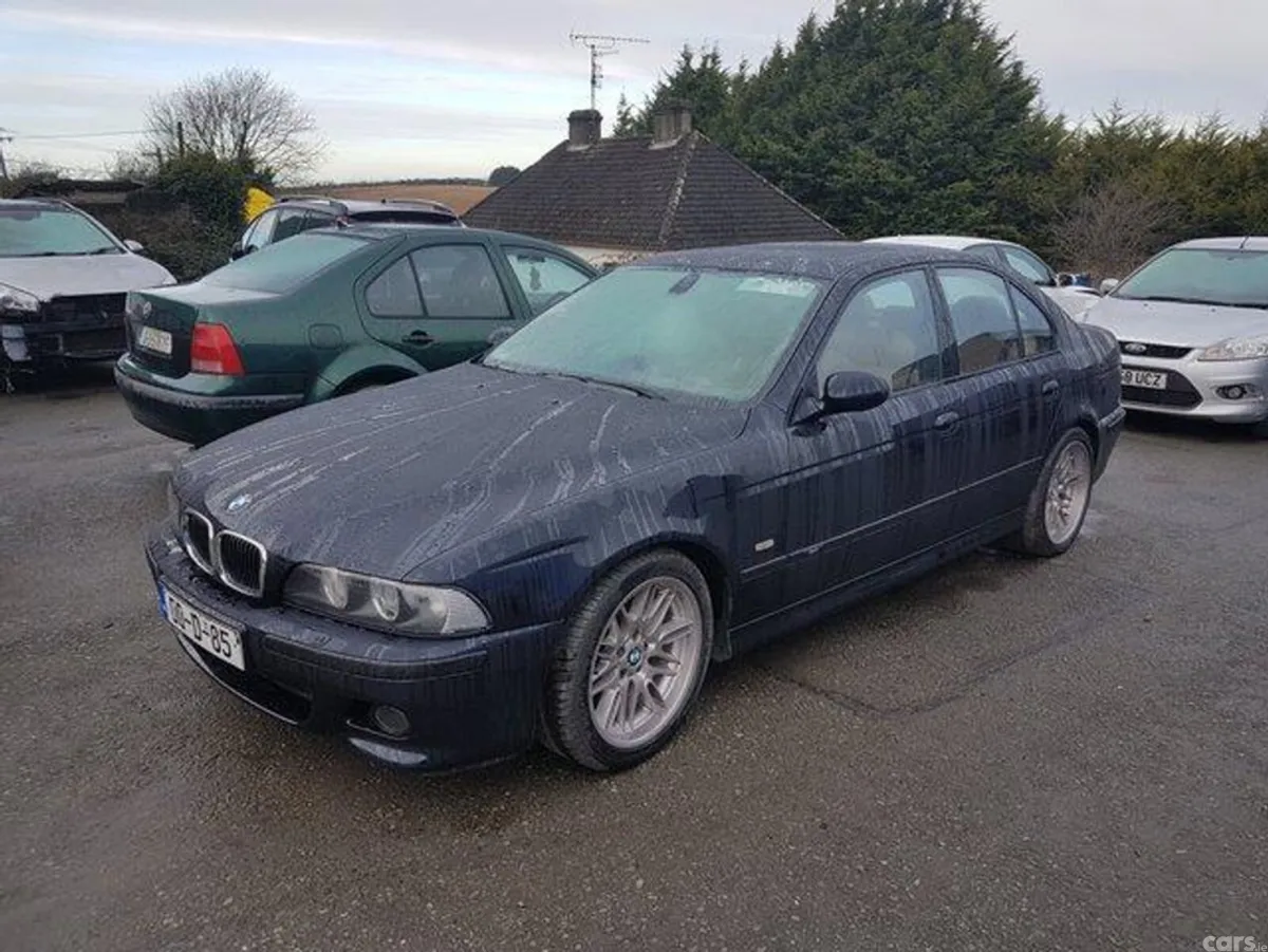 BMW M5 Saloon, Petrol, 2000, Black