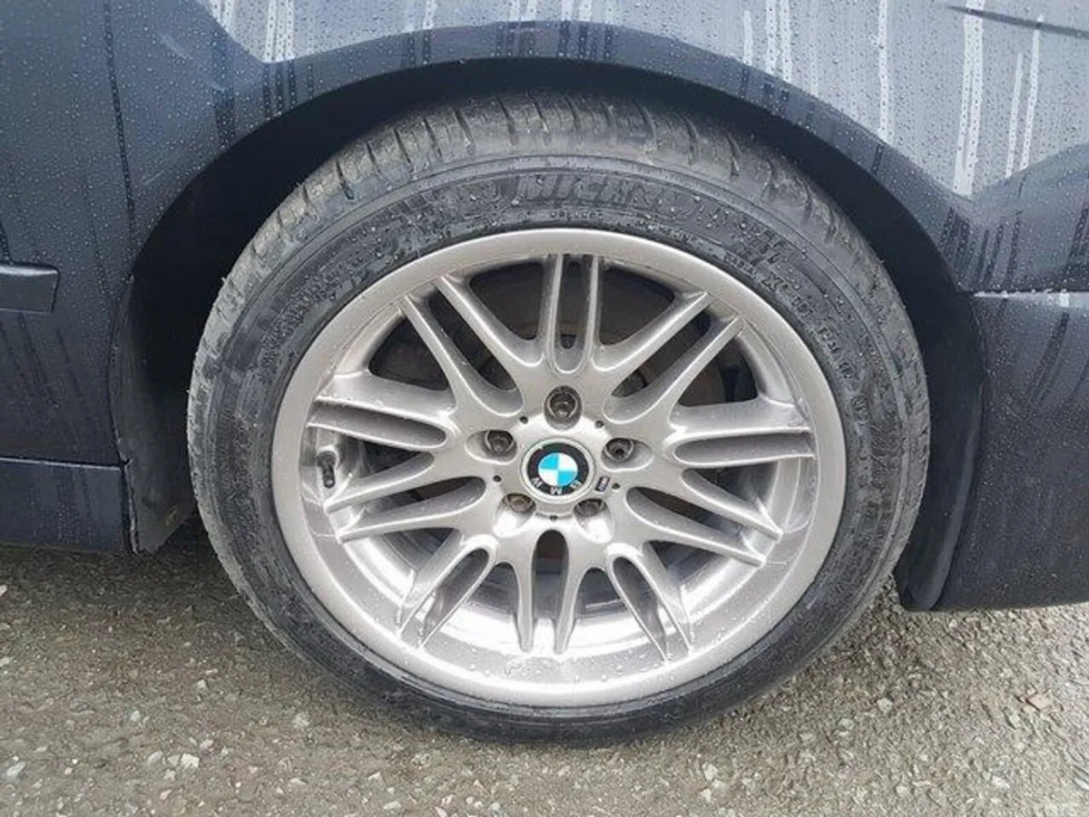 BMW M5 Saloon, Petrol, 2000, Black
