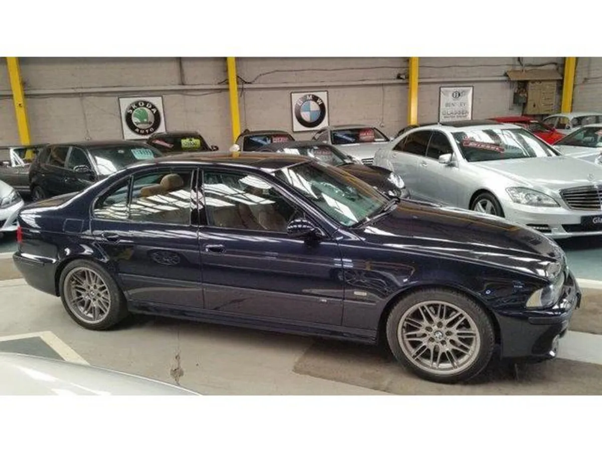 BMW M5 Saloon, Petrol, 2000, Black