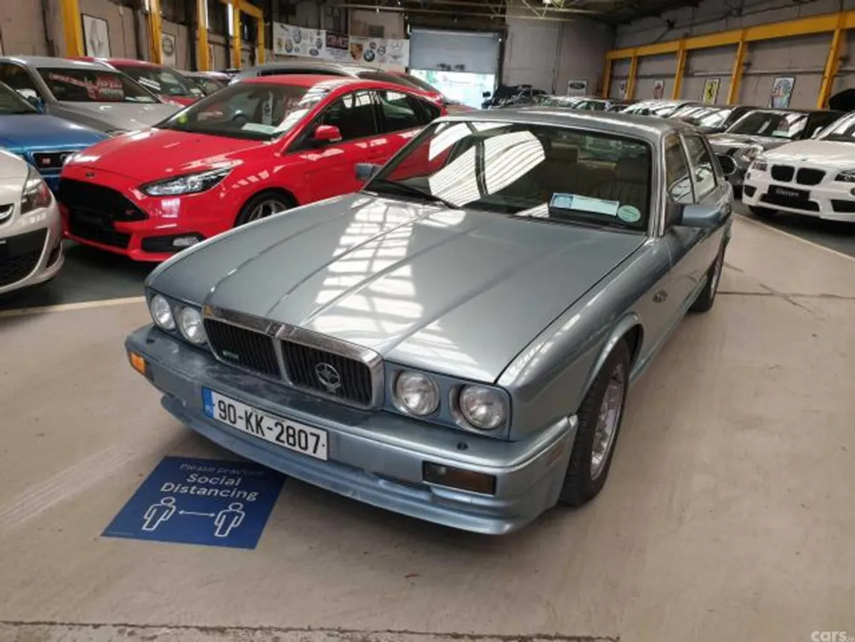Jaguar XJ Saloon, Petrol, 1990, Blue