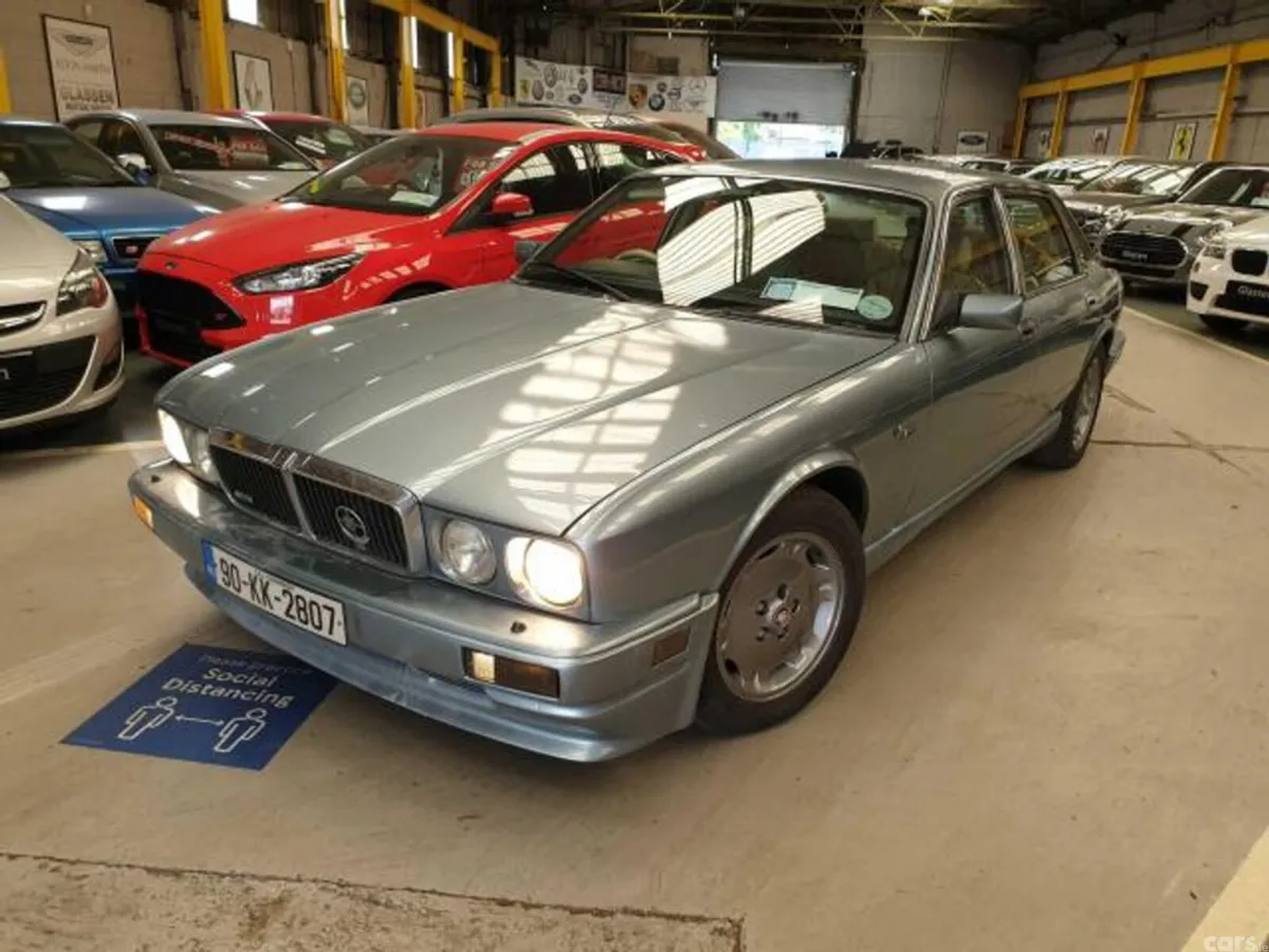 Jaguar XJ Saloon, Petrol, 1990, Blue
