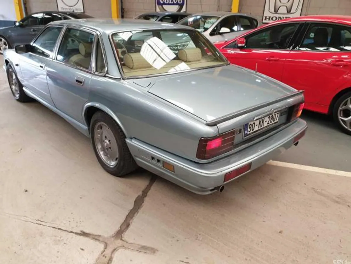 Jaguar XJ Saloon, Petrol, 1990, Blue