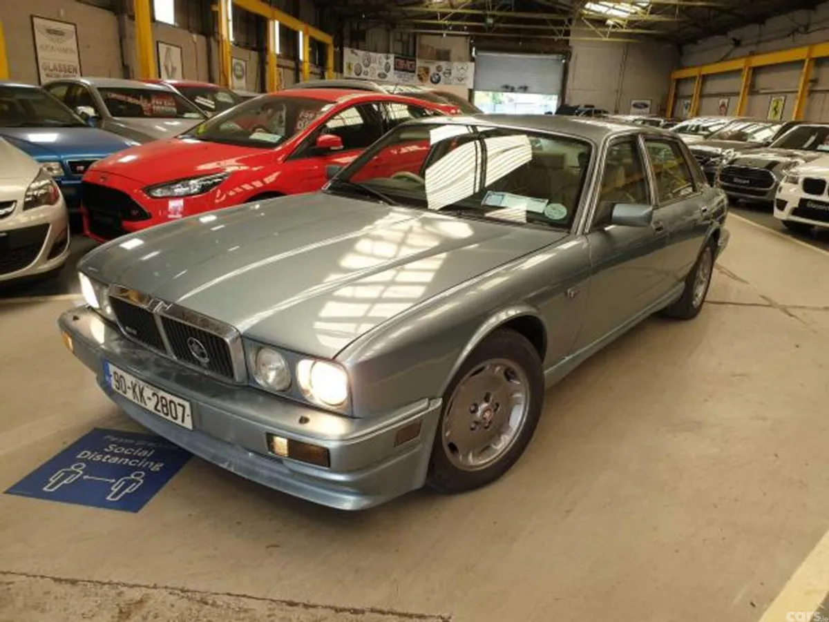 Jaguar XJ Saloon, Petrol, 1990, Blue