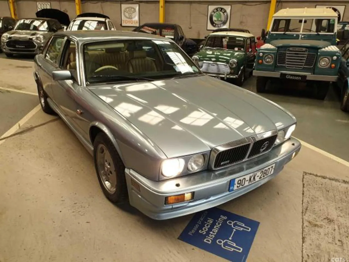 Jaguar XJ Saloon, Petrol, 1990, Blue