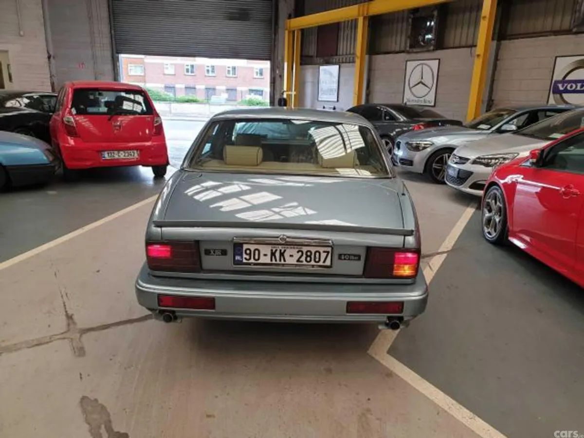 Jaguar XJ Saloon, Petrol, 1990, Blue