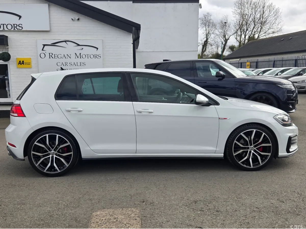 Volkswagen Golf Hatchback, Petrol, 2018, White