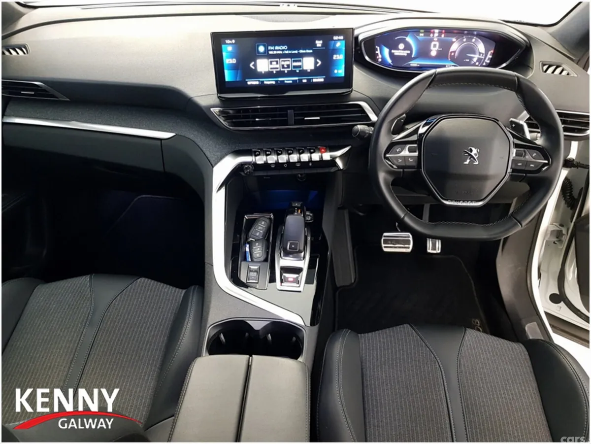 Peugeot 3008 MPV, Diesel, 2023, White