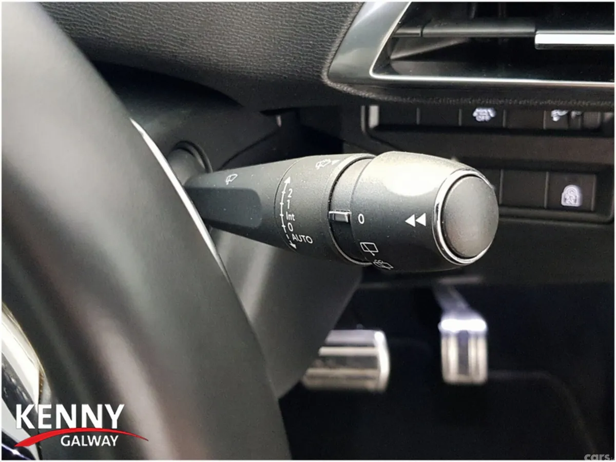 Peugeot 3008 MPV, Diesel, 2023, White