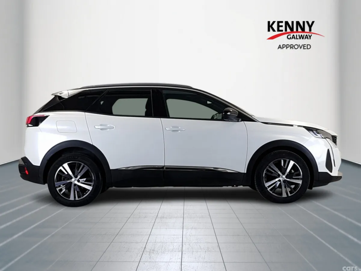 Peugeot 3008 MPV, Diesel, 2023, White