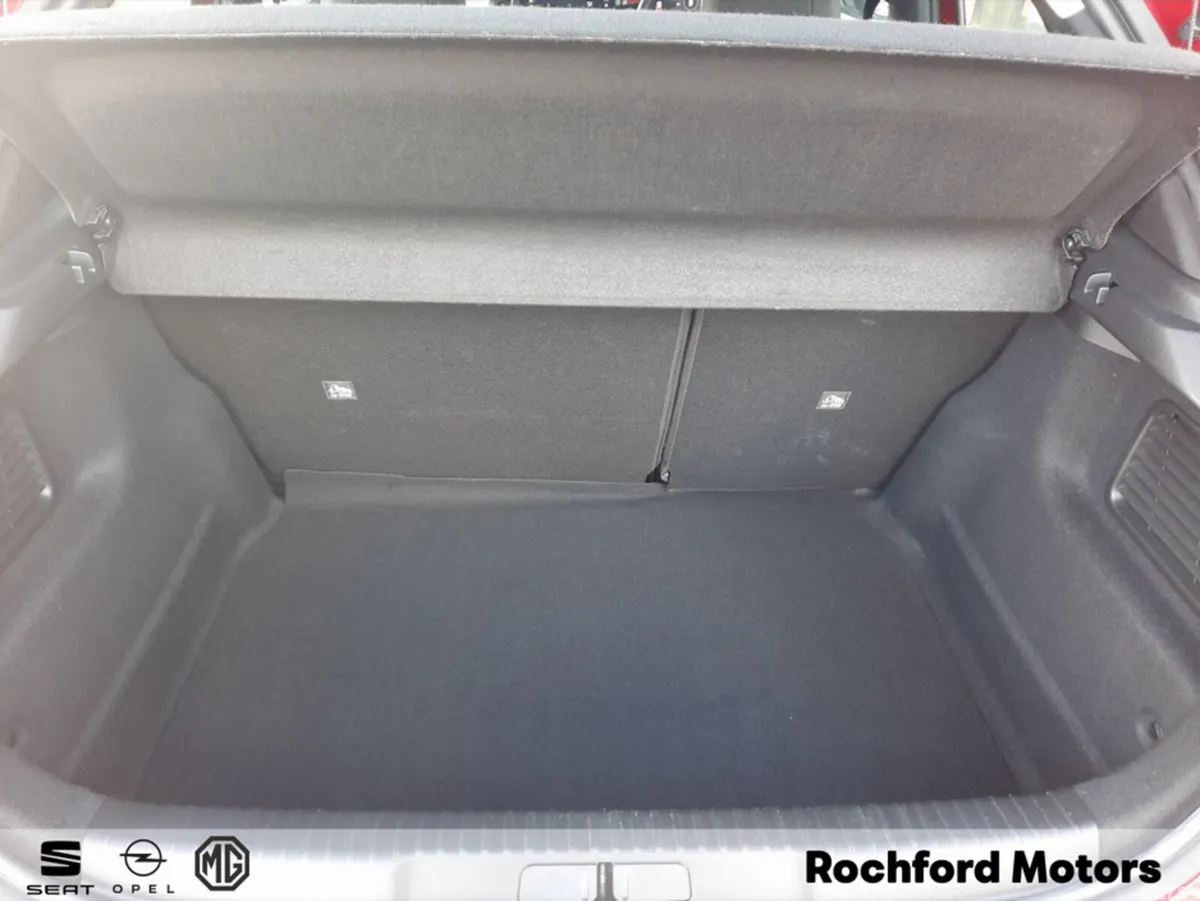 Opel Mokka MPV, Petrol, 2023, Red