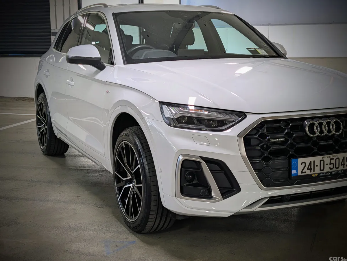 Audi Q5 SUV, Petrol Plug-in Hybrid, 2024, White
