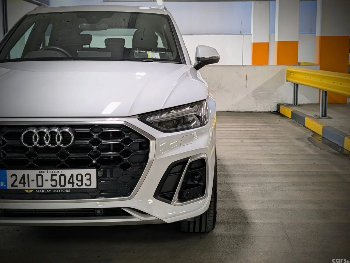 Audi Q5 SUV, Petrol Plug-in Hybrid, 2024, White